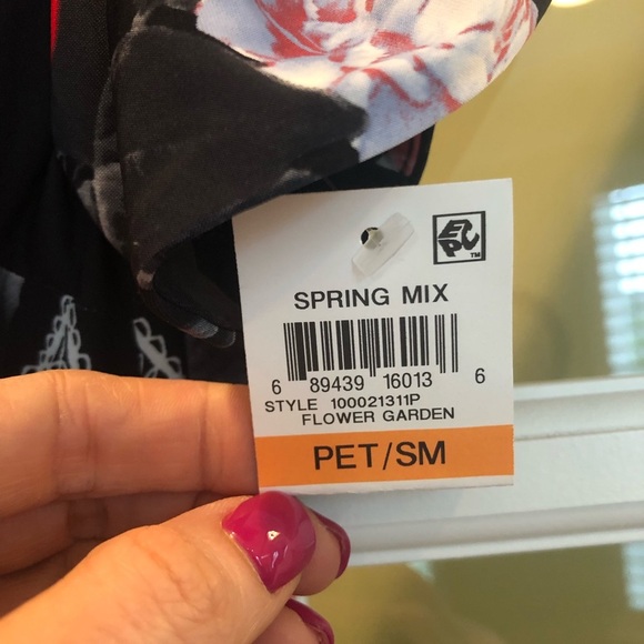 INC International Concepts Top - Picture 4 of 4